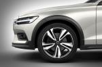 Volvo V60 T5 Cross Country 2018 года (WW)